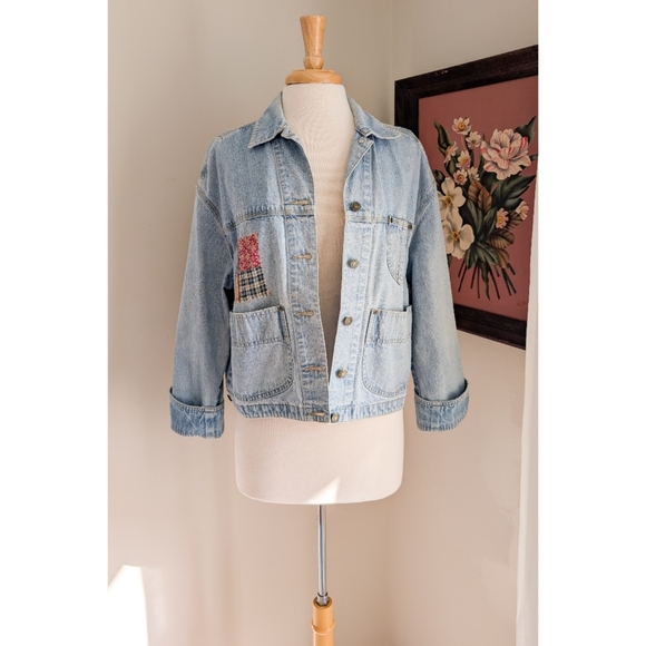 Reworked 90s LizWear Denim Jacket with Antique Floral Quilt Patch Applique - Picture 11 of 15